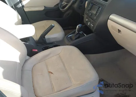 2015 Volkswagen Jetta 1.8T Se из США, поврежденный, VIN 3VWD07AJ7FM403719